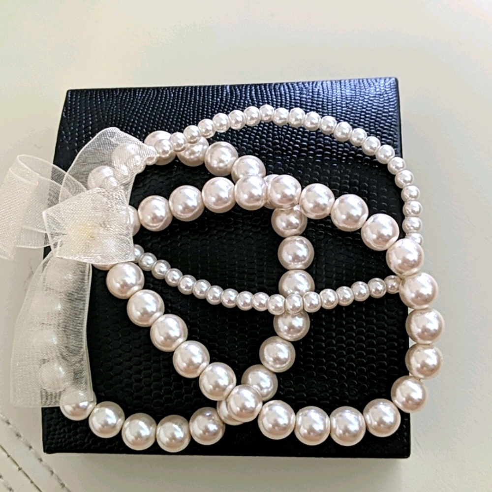 Pearl bracelets two for one!